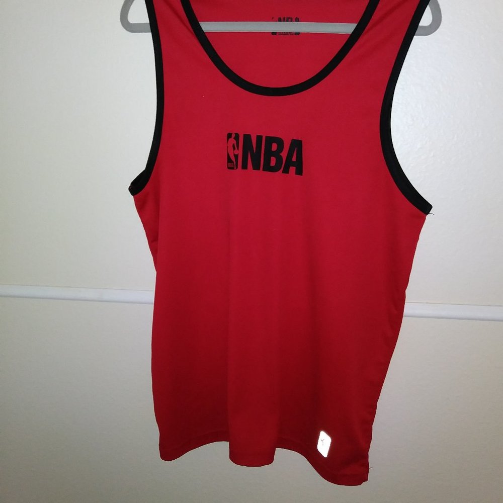 NBA Basketball Tank Top Medium w/ Logo